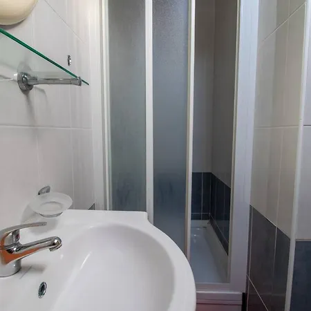 Guesthouse Bonaca Guest house 3*