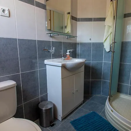 Guesthouse Bonaca 3* Srima